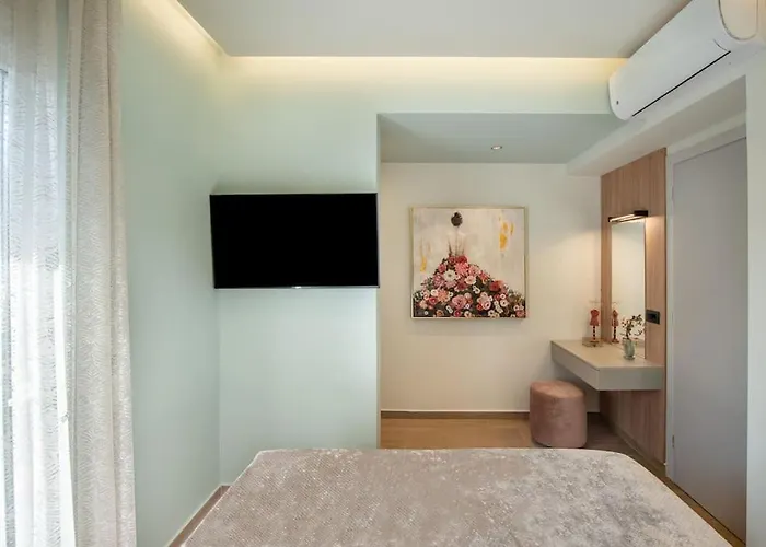 Santa Marina Luxury #2 With Pool Apartament Asgourou