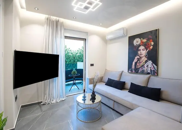 Santa Marina Luxury #2 With Pool *