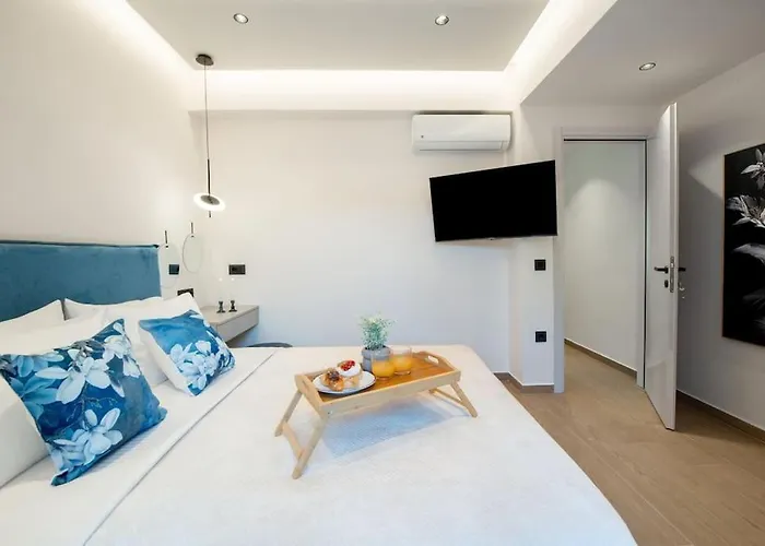 Santa Marina Luxury #2 With Pool * Asgourou